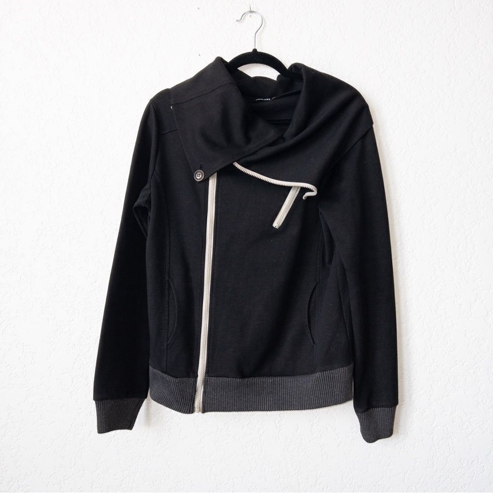TheLee’s Black Asymmetrical‎ Zip Button Jacket Size Medium